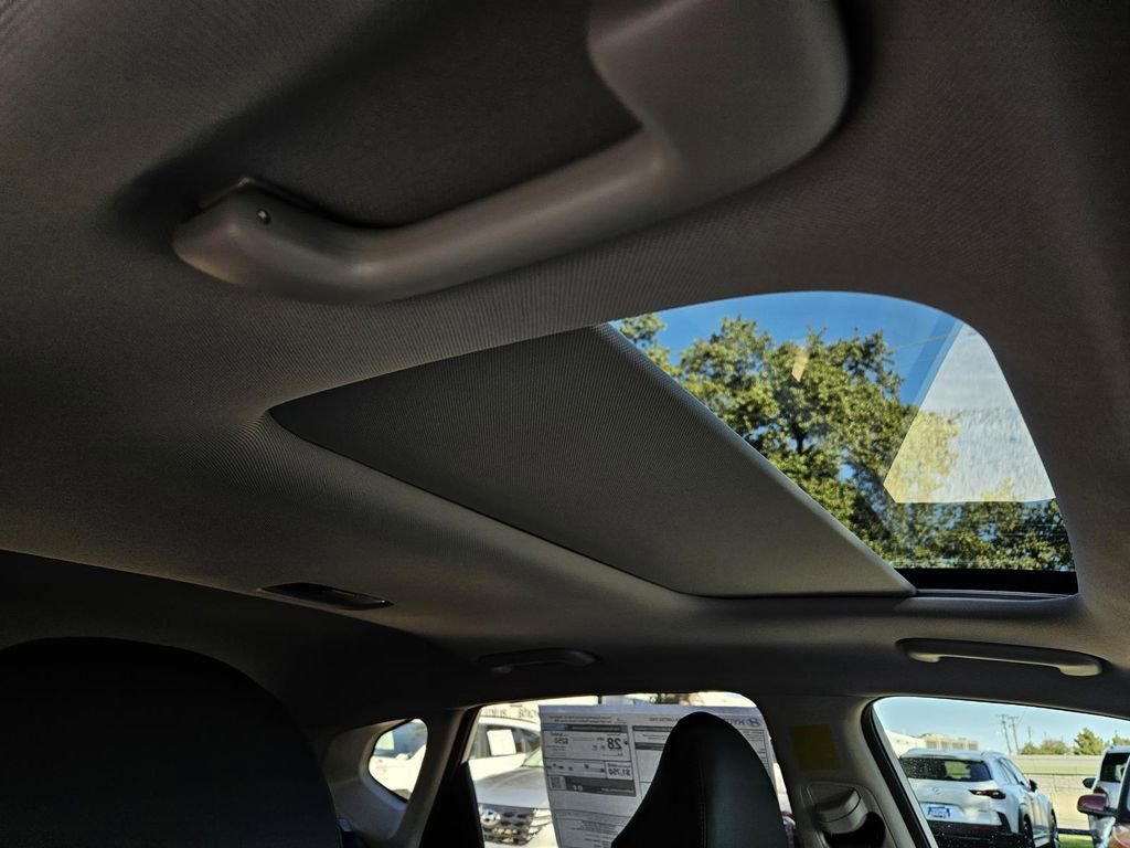 New 2026 Hyundai Kona Limited FWD image 11