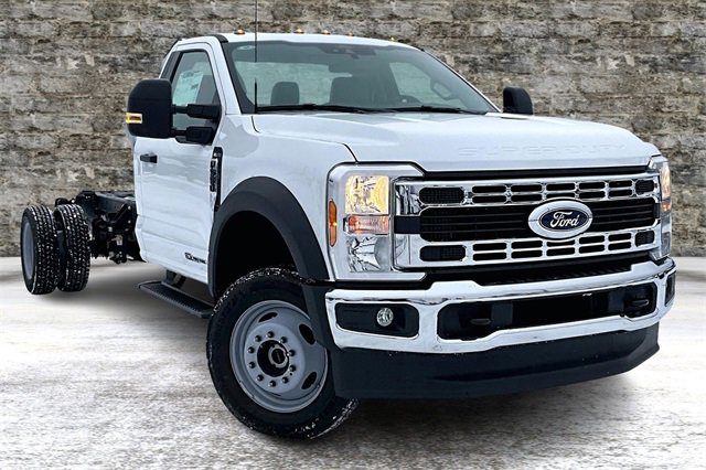 New 2025 Ford F550 XL w/ XL Chrome Package