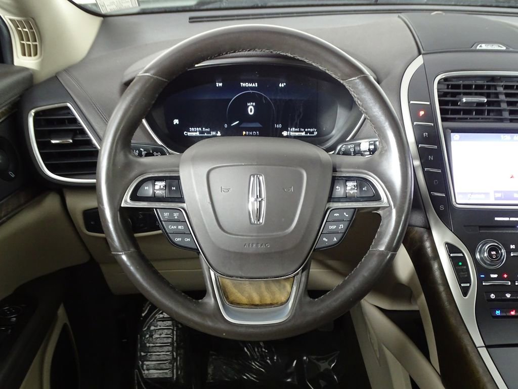 Used 2020 Lincoln Nautilus Reserve image 25