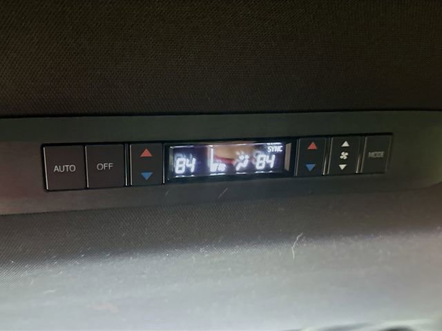 Used 2025 Toyota Sienna XSE w/ XSE Plus Package image 26