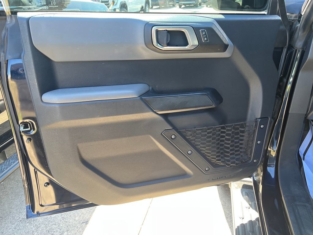 Used 2021 Ford Bronco Big Bend w/ Sasquatch Package image 11