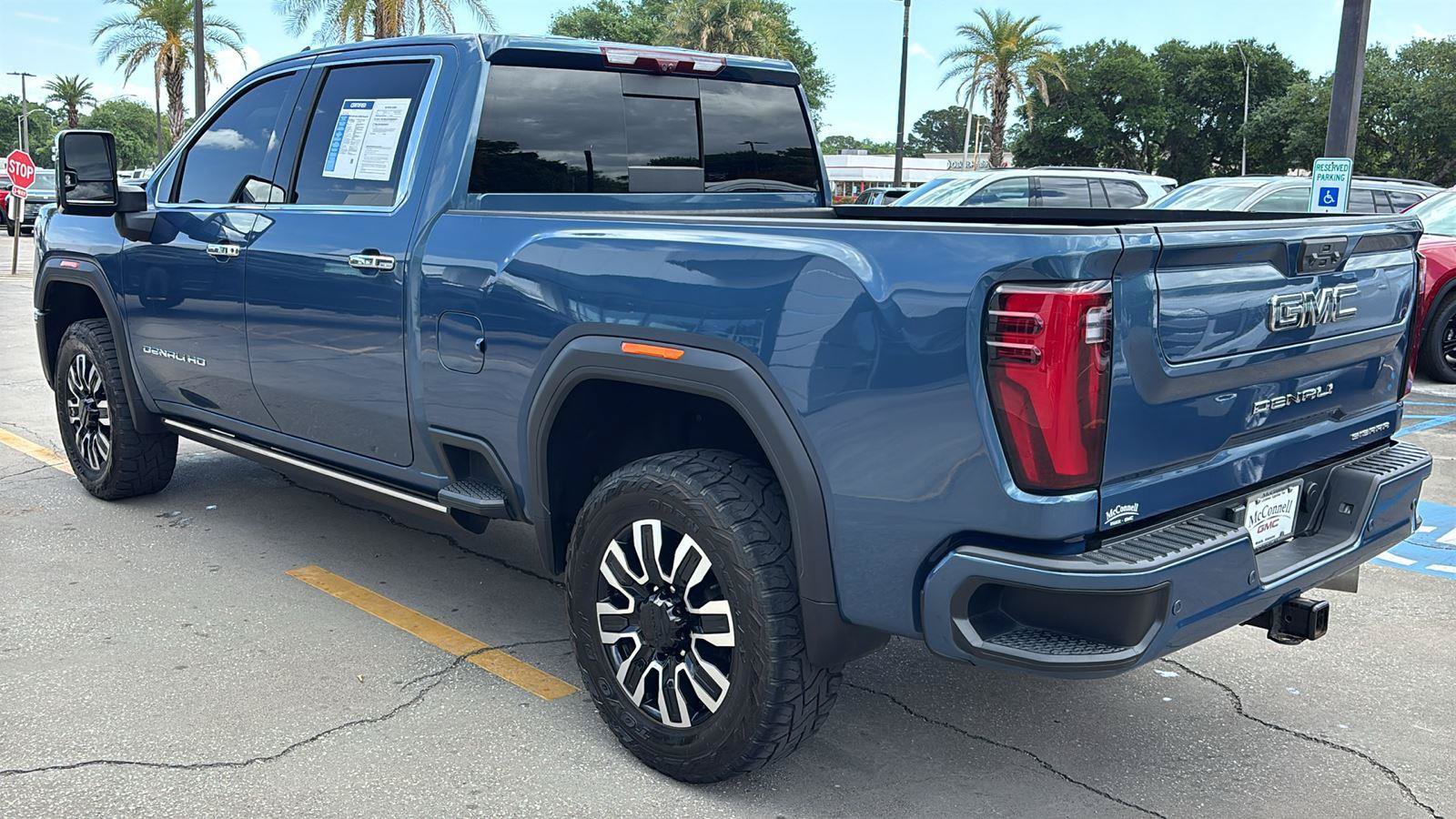 Certified 2024 GMC Sierra 2500 Denali Ultimate AWD/4WD image 5