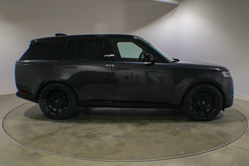 Used 2024 Land Rover Range Rover SE AWD/4WD image 6