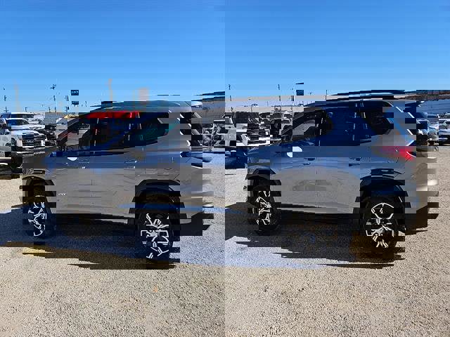 New 2026 GMC Acadia AT4 w/ LPO, Floor Liner Package image 2