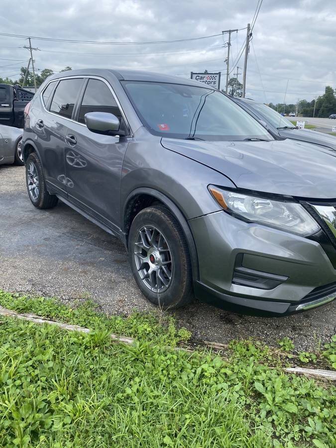 Used 2019 Nissan Rogue S AWD/4WD image 3