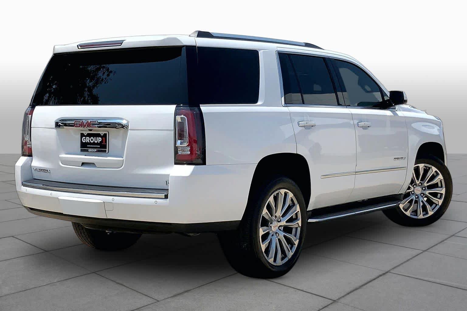 Used 2016 GMC Yukon Denali w/ Open Road Package AWD/4WD image 13