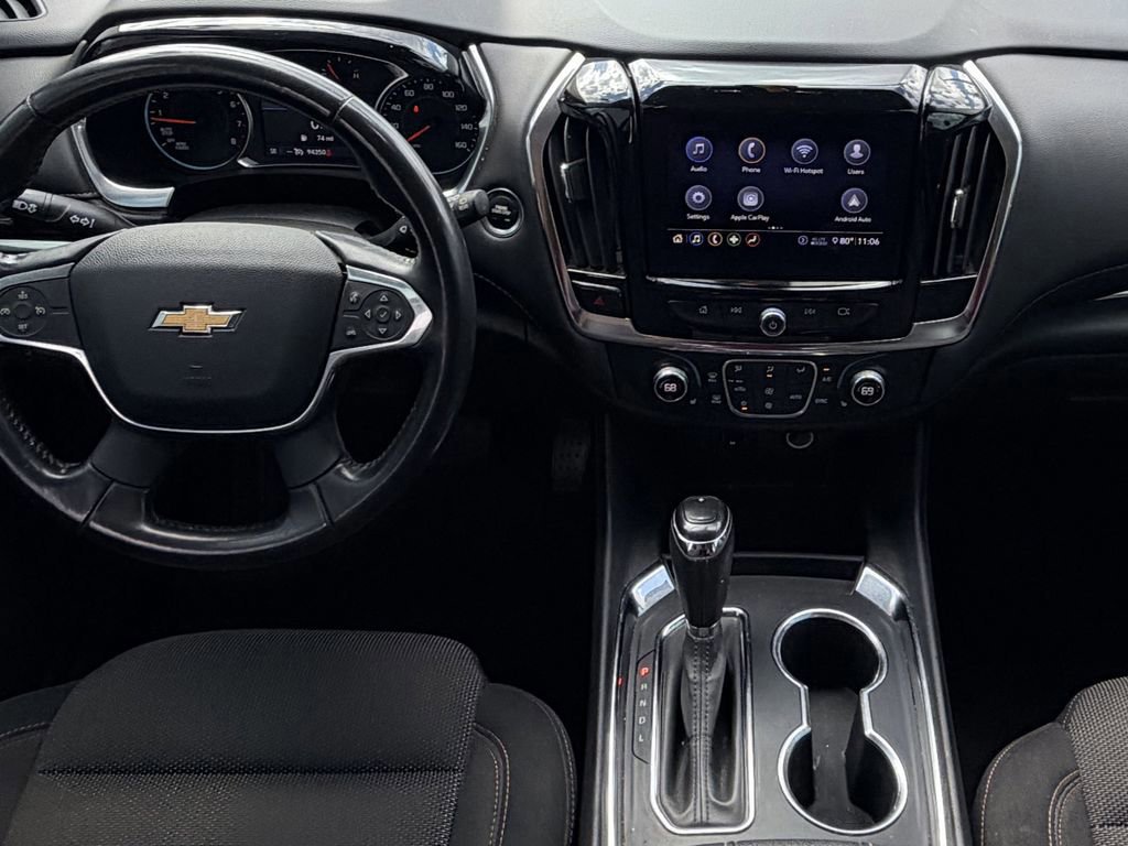 Used 2020 Chevrolet Traverse LT image 14