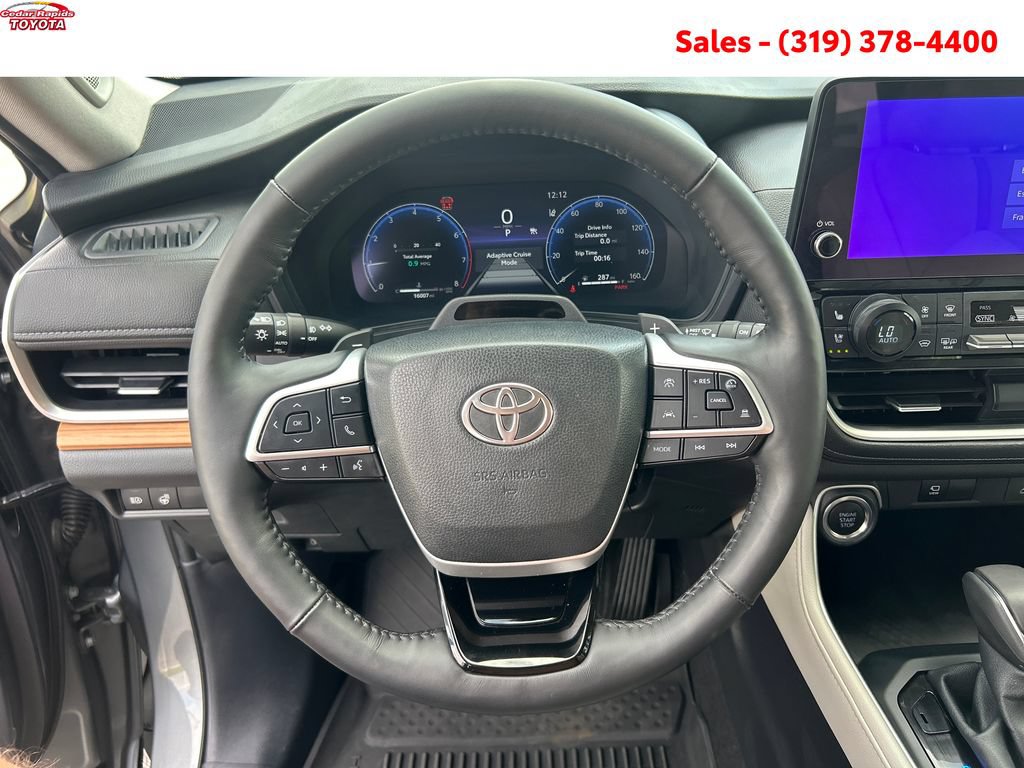 Certified 2025 Toyota Grand Highlander AWD image 15