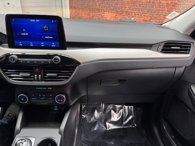 Used 2022 Ford Escape SE image 17