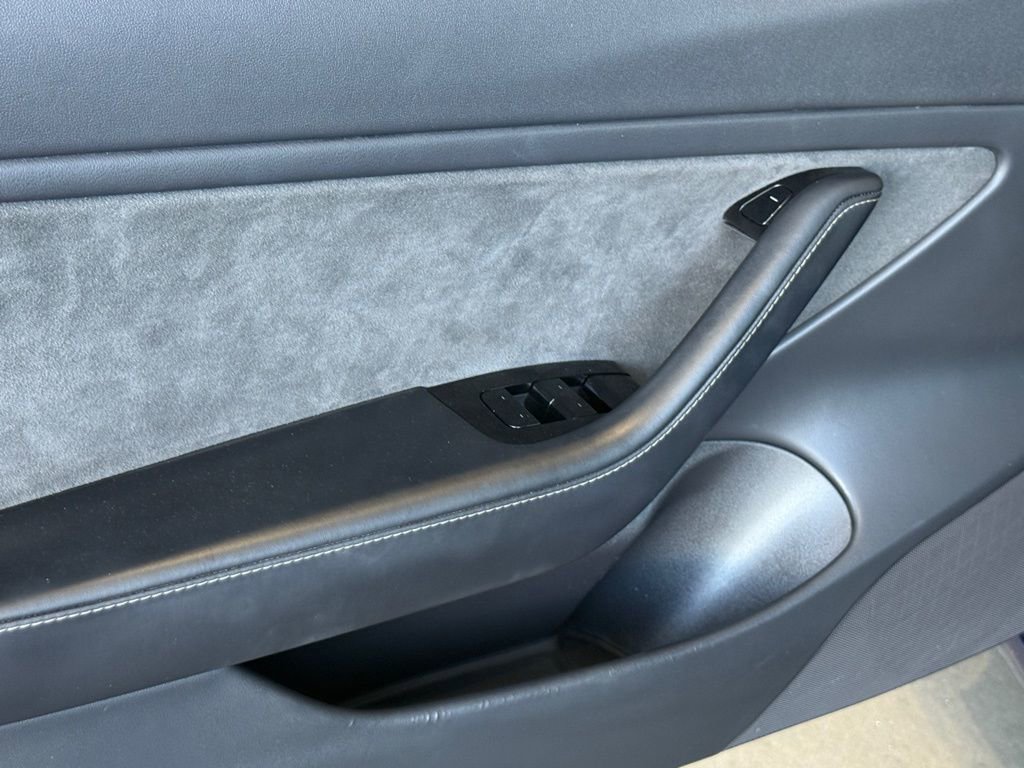 Used 2019 Tesla Model 3 Standard Range Plus image 16
