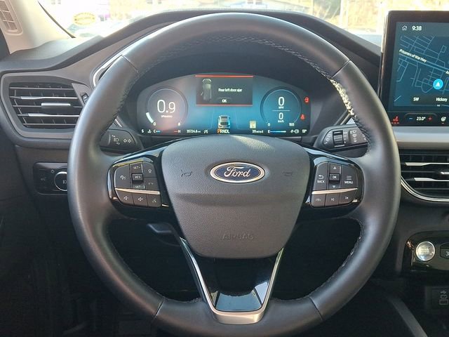 Used 2024 Ford Escape Platinum image 19