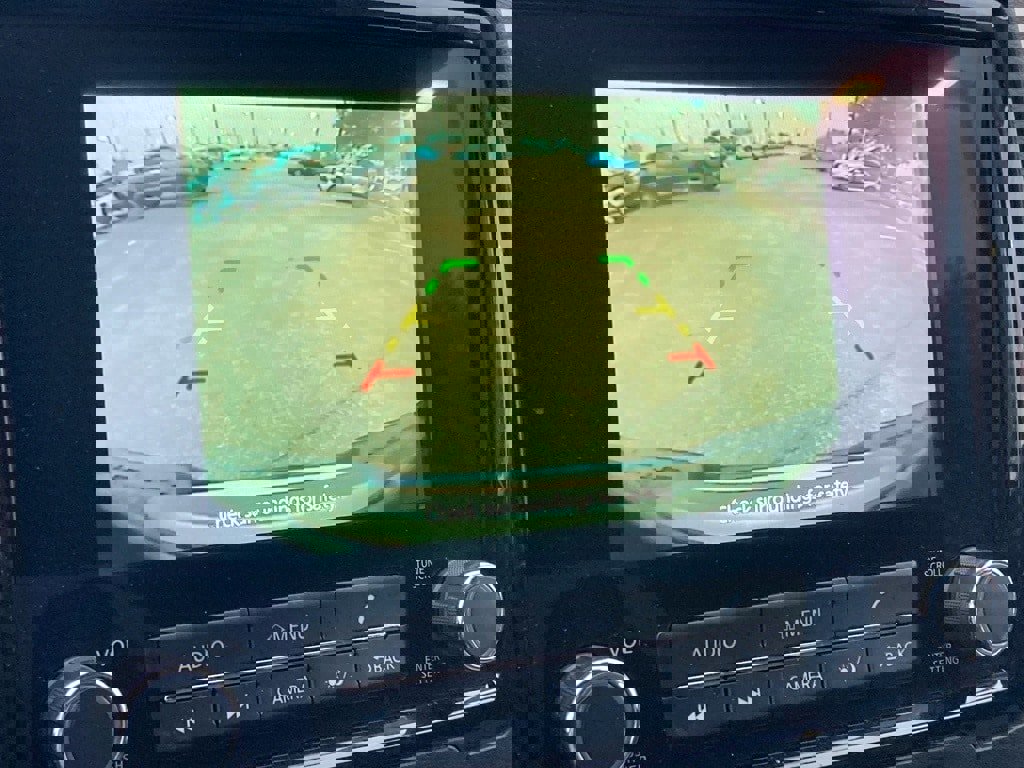 Used 2024 Nissan Frontier SV image 20