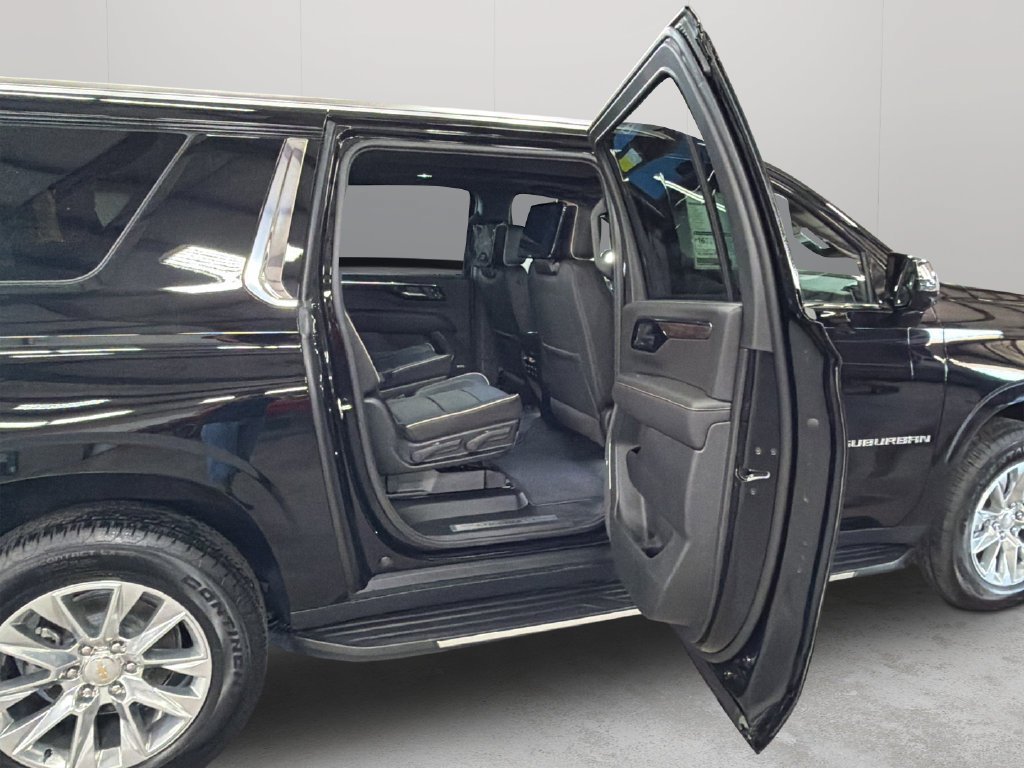New 2026 Chevrolet Suburban Premier AWD/4WD image 37