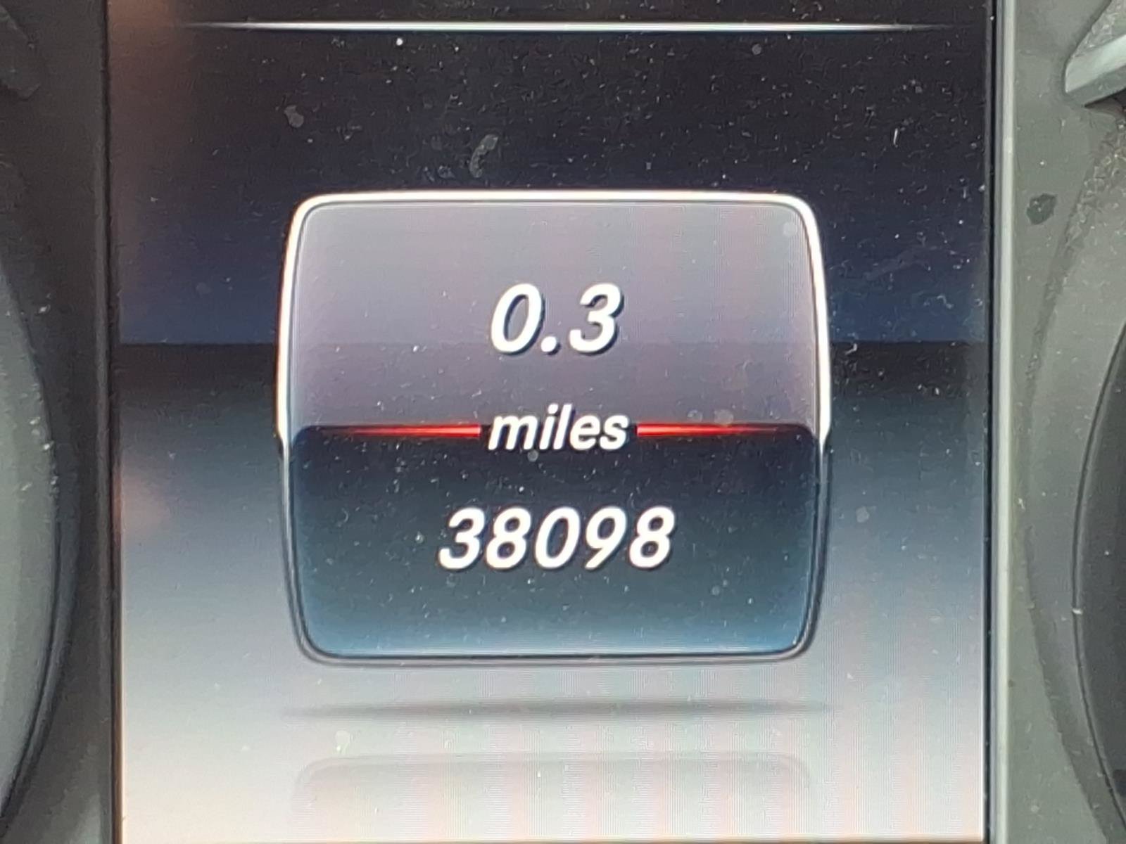 Used 2018 Mercedes-Benz C 300 4MATIC Sedan image 29