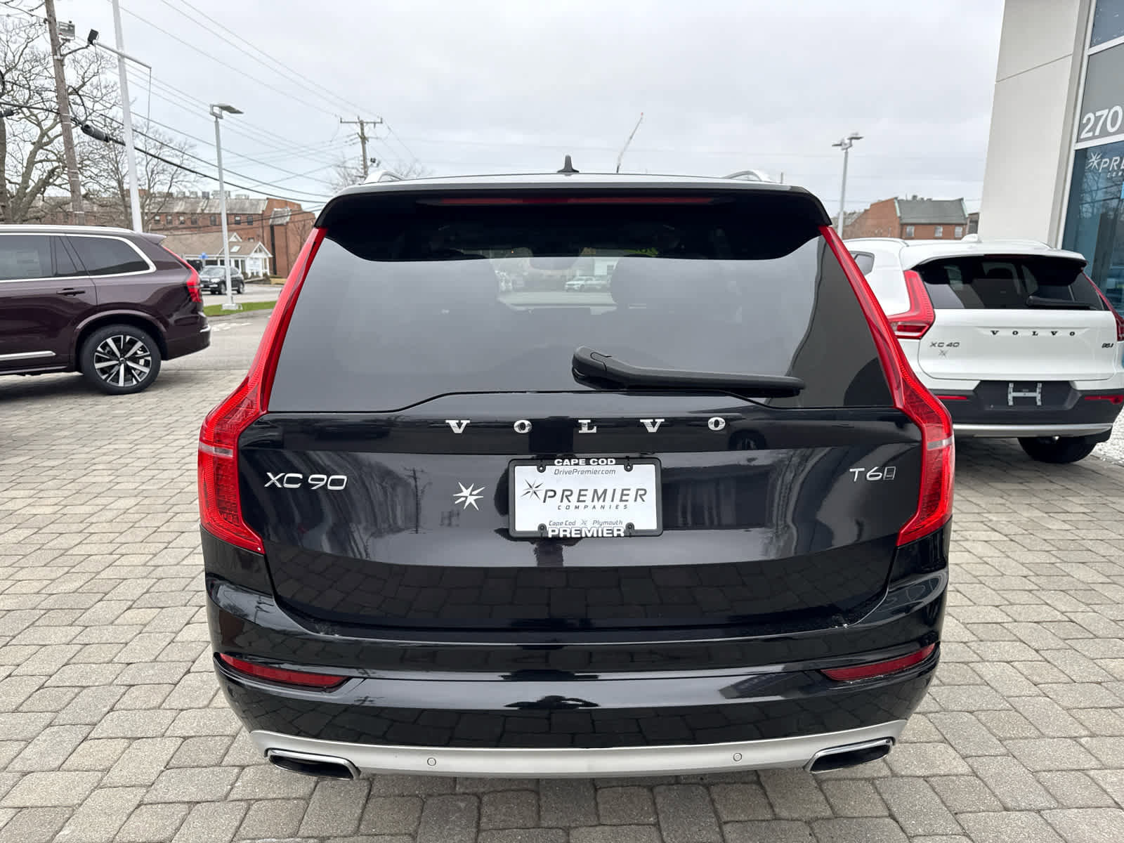 Used 2021 Volvo XC90 T6 Momentum image 14