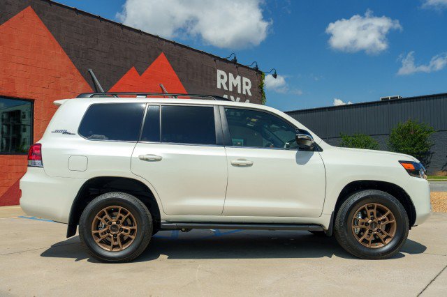 Used 2020 Toyota Land Cruiser Heritage Edition AWD/4WD image 4