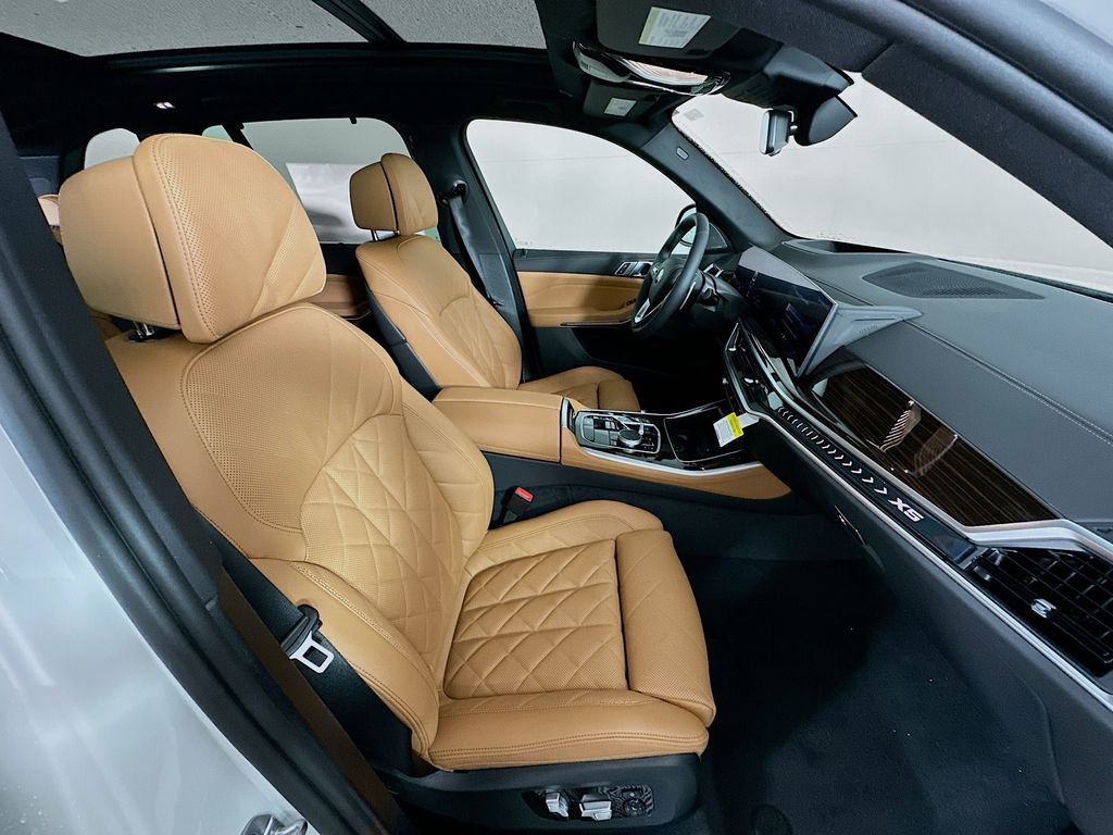 New 2026 BMW X5 xDrive40i w/ Climate Comfort Package image 36
