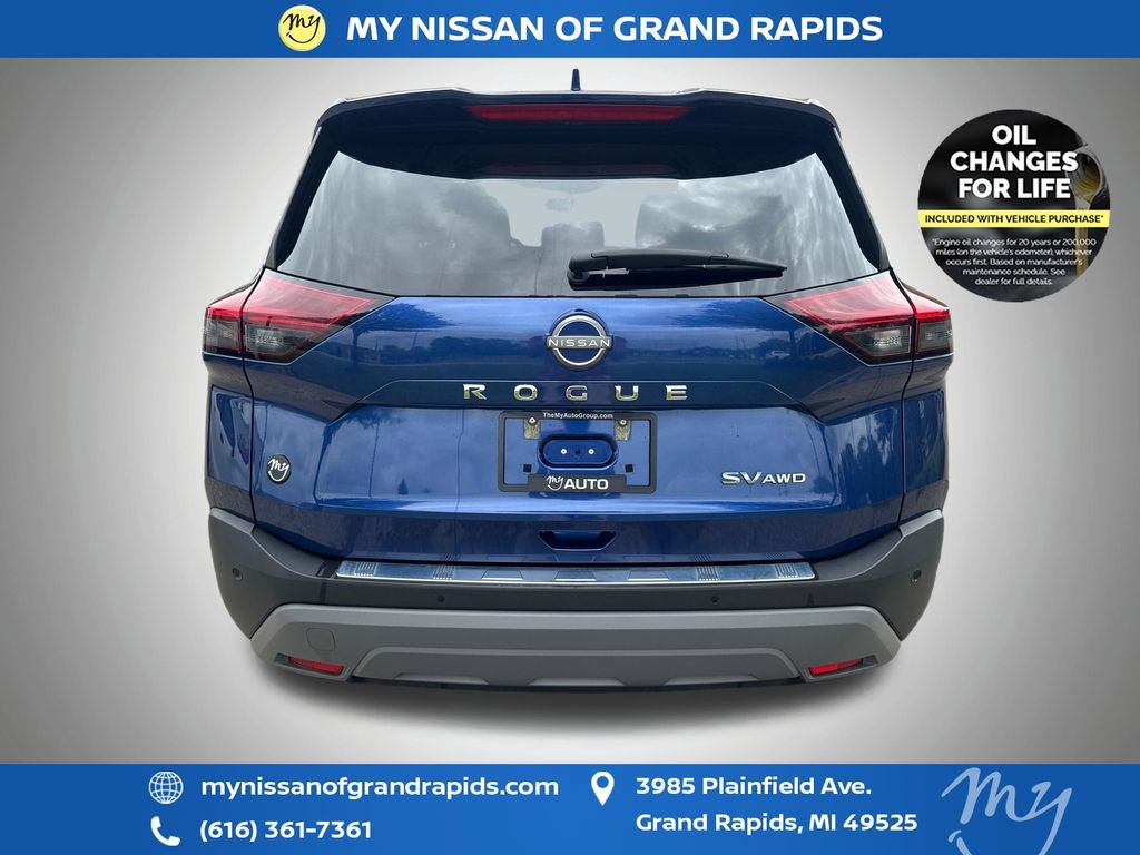 Used 2023 Nissan Rogue SV AWD/4WD image 7