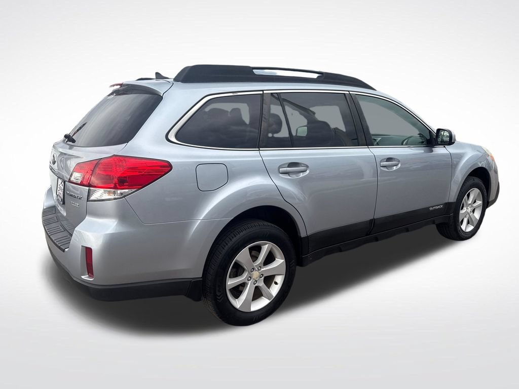 Used 2014 Subaru Outback 2.5i Premium AWD/4WD image 5
