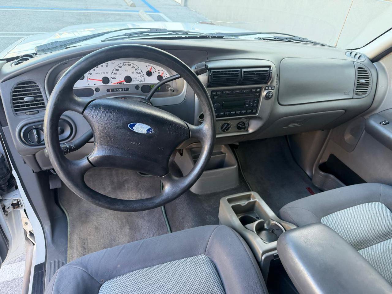 Used 2005 Ford Explorer Sport Trac XLT RWD image 16