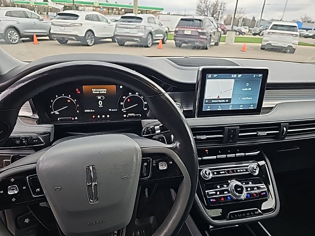 Used 2021 Lincoln Corsair AWD w/ Premium Package image 12