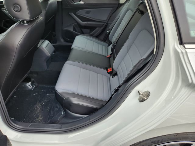 New 2026 Volkswagen Jetta SE FWD image 29