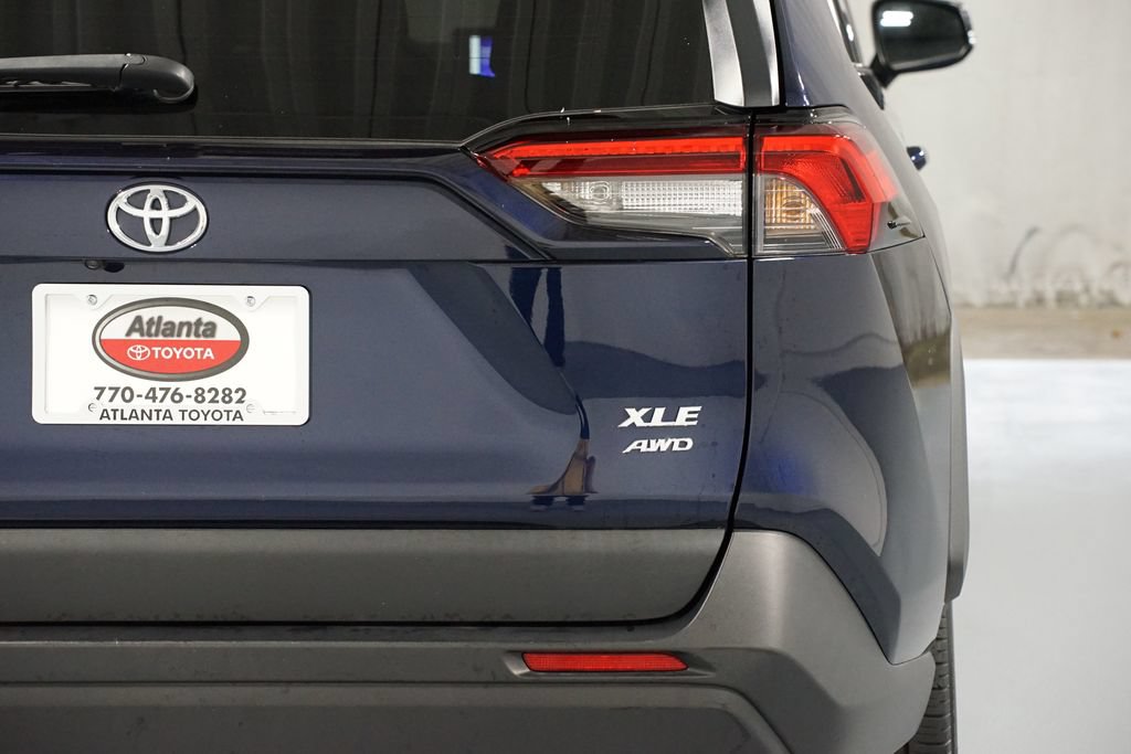 Used 2023 Toyota RAV4 XLE Premium AWD/4WD image 10