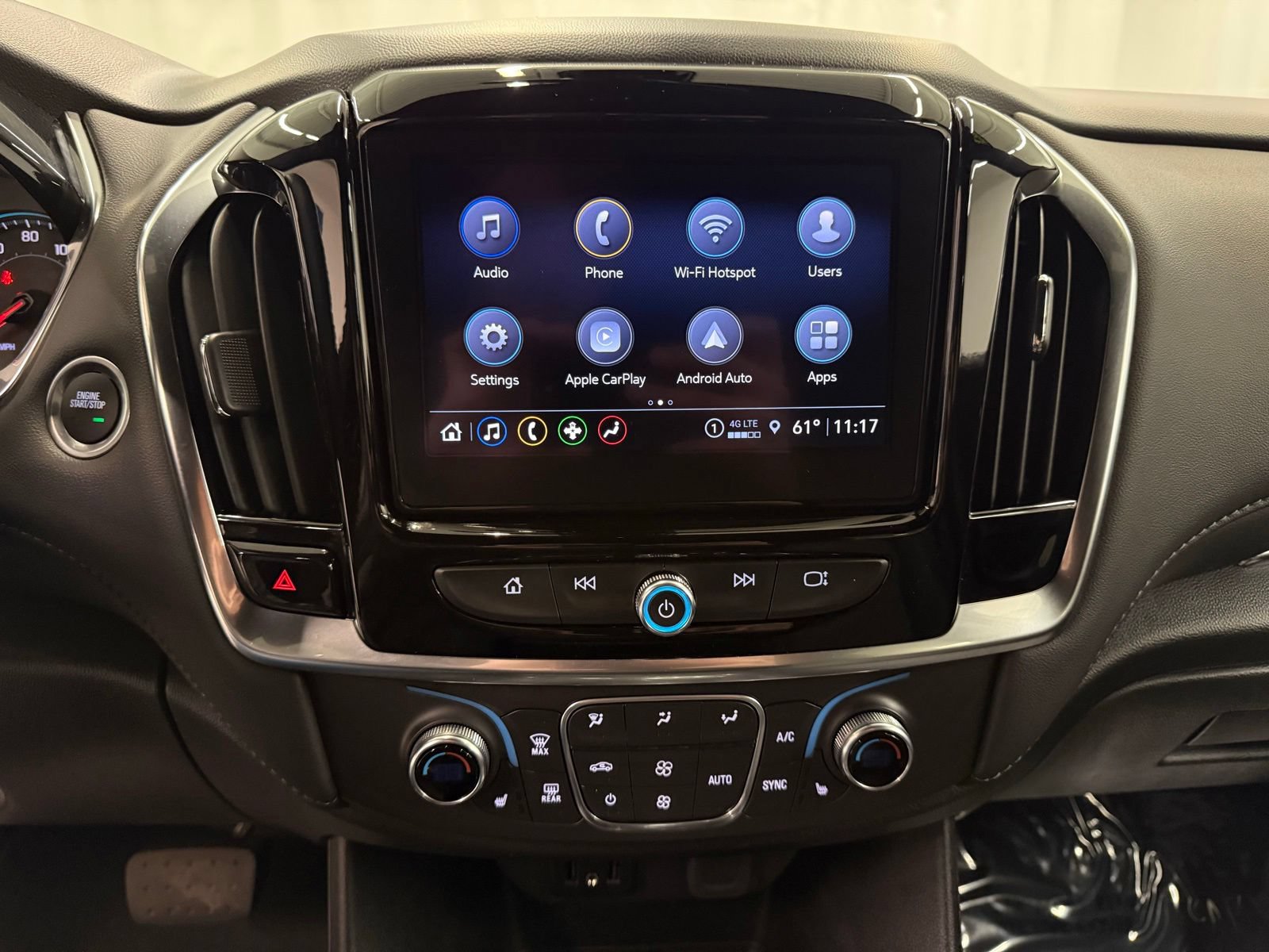 Used 2024 Chevrolet Traverse LT w/ LPO, Floor Liner Package AWD/4WD image 14
