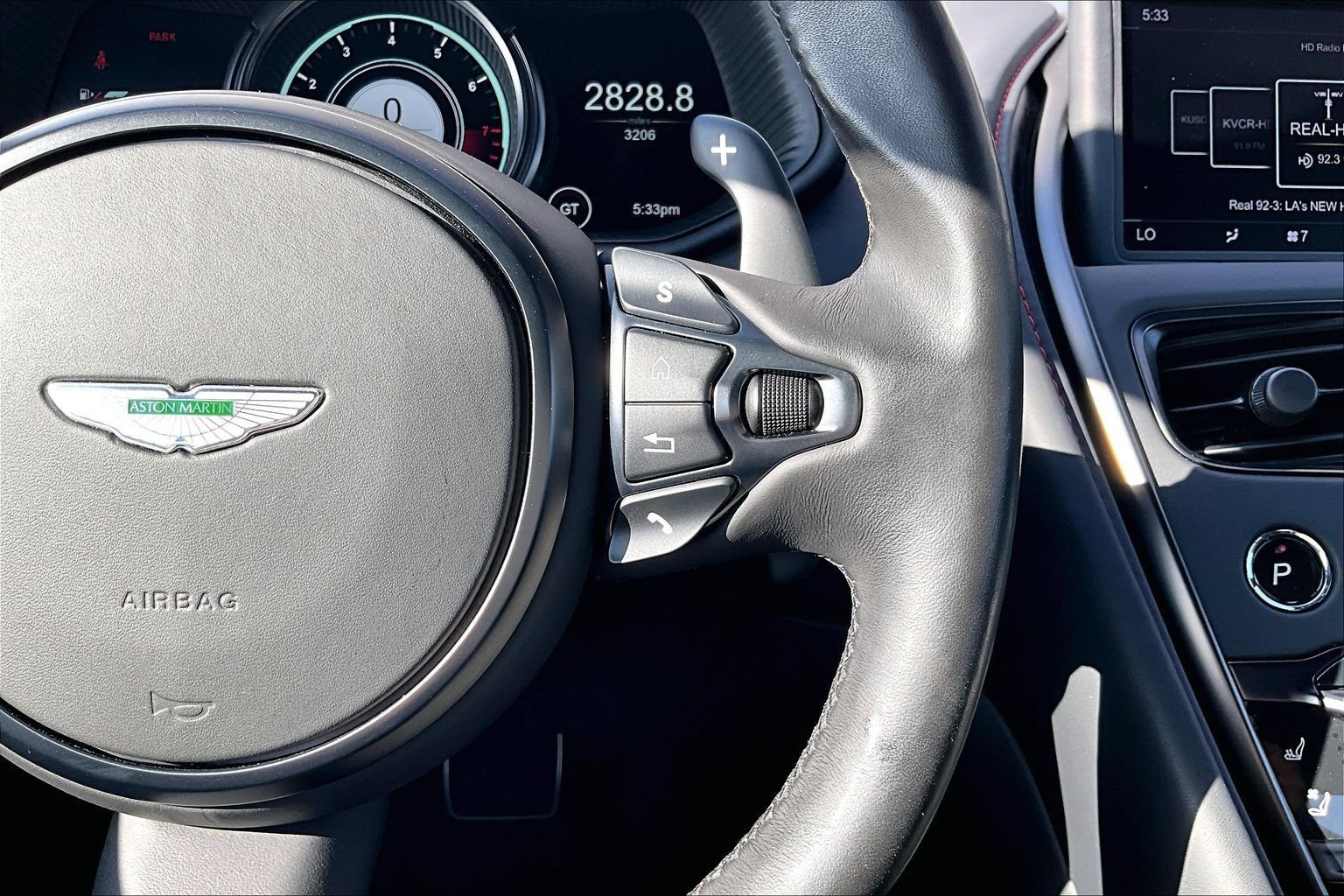 Used 2023 Aston Martin DB11 Coupe RWD image 17