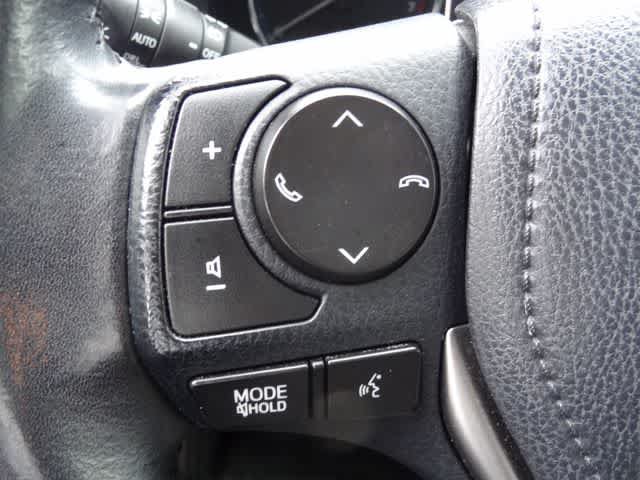 Used 2018 Toyota RAV4 Limited AWD/4WD image 12