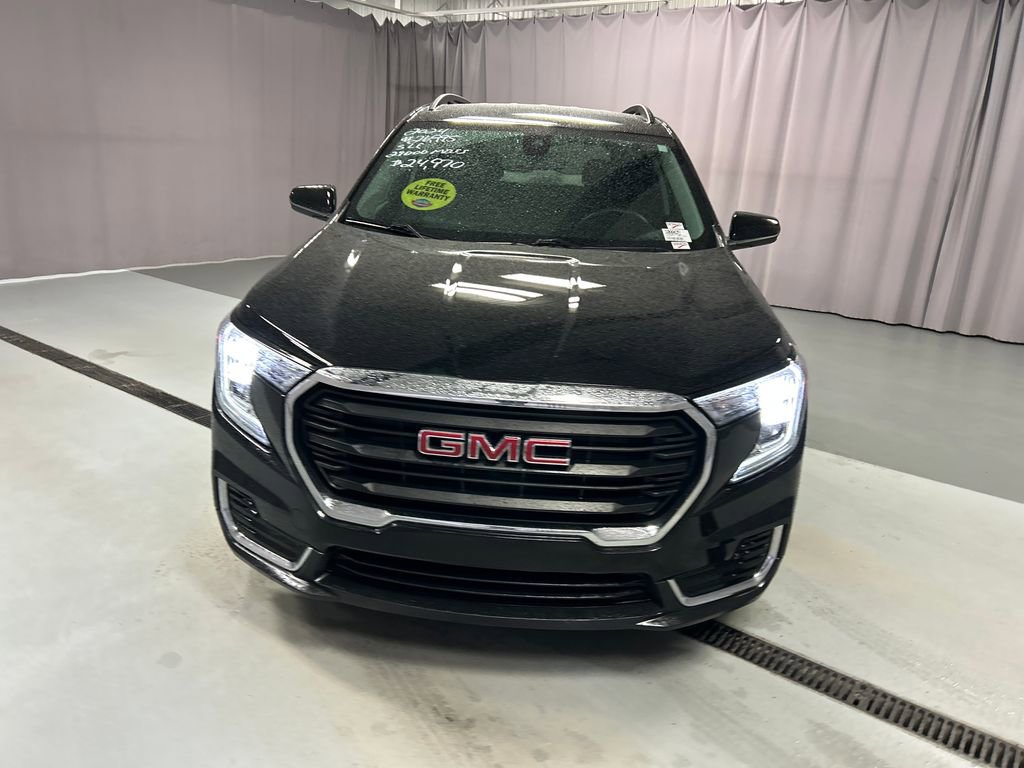 Used 2024 GMC Terrain SLE w/ Driver Convenience Package FWD video 2