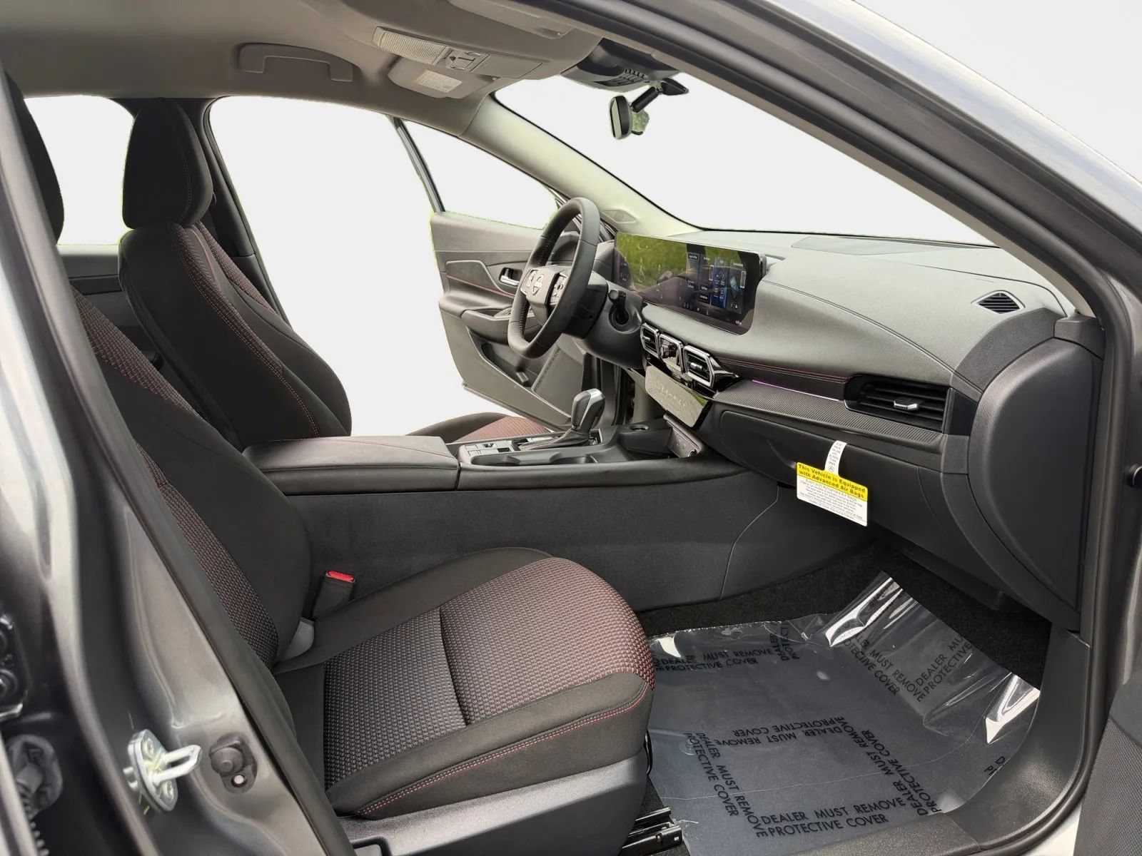 Used 2026 Nissan Sentra SR w/ Floor Mat Package FWD image 13