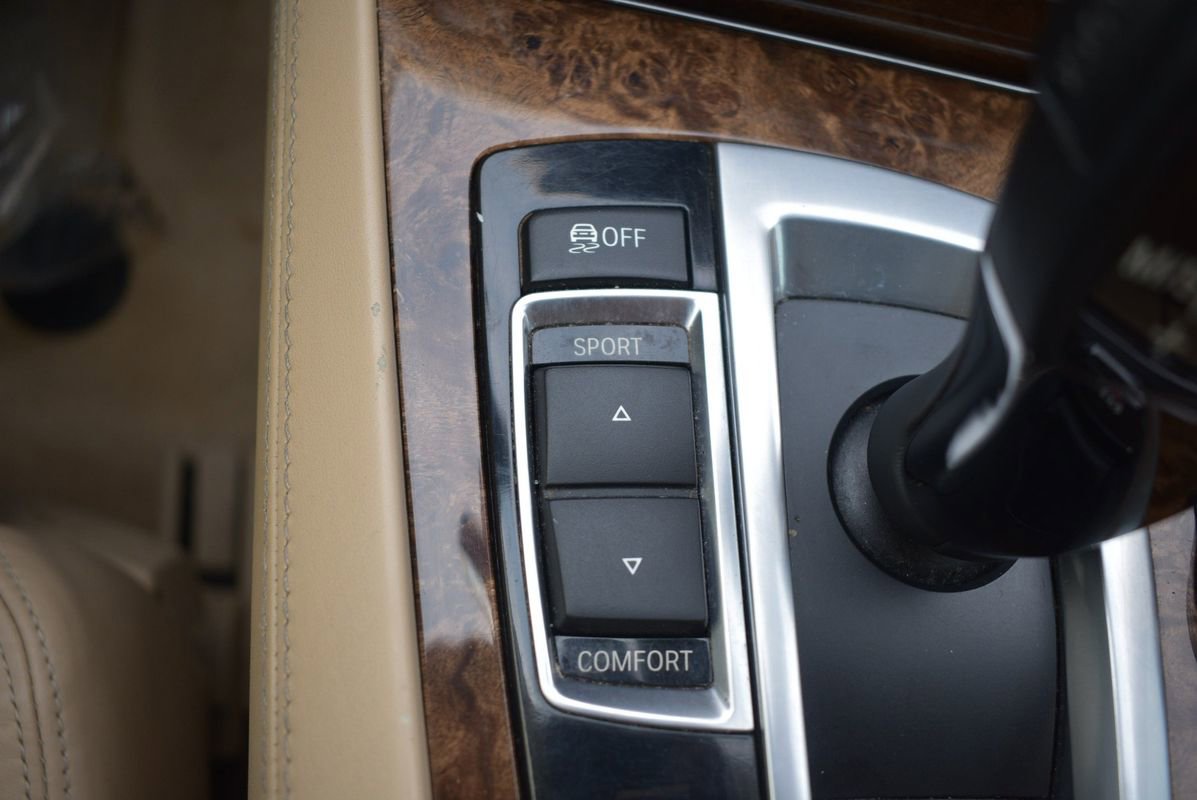 Used 2013 BMW 740Li w/ Executive Pkg image 23