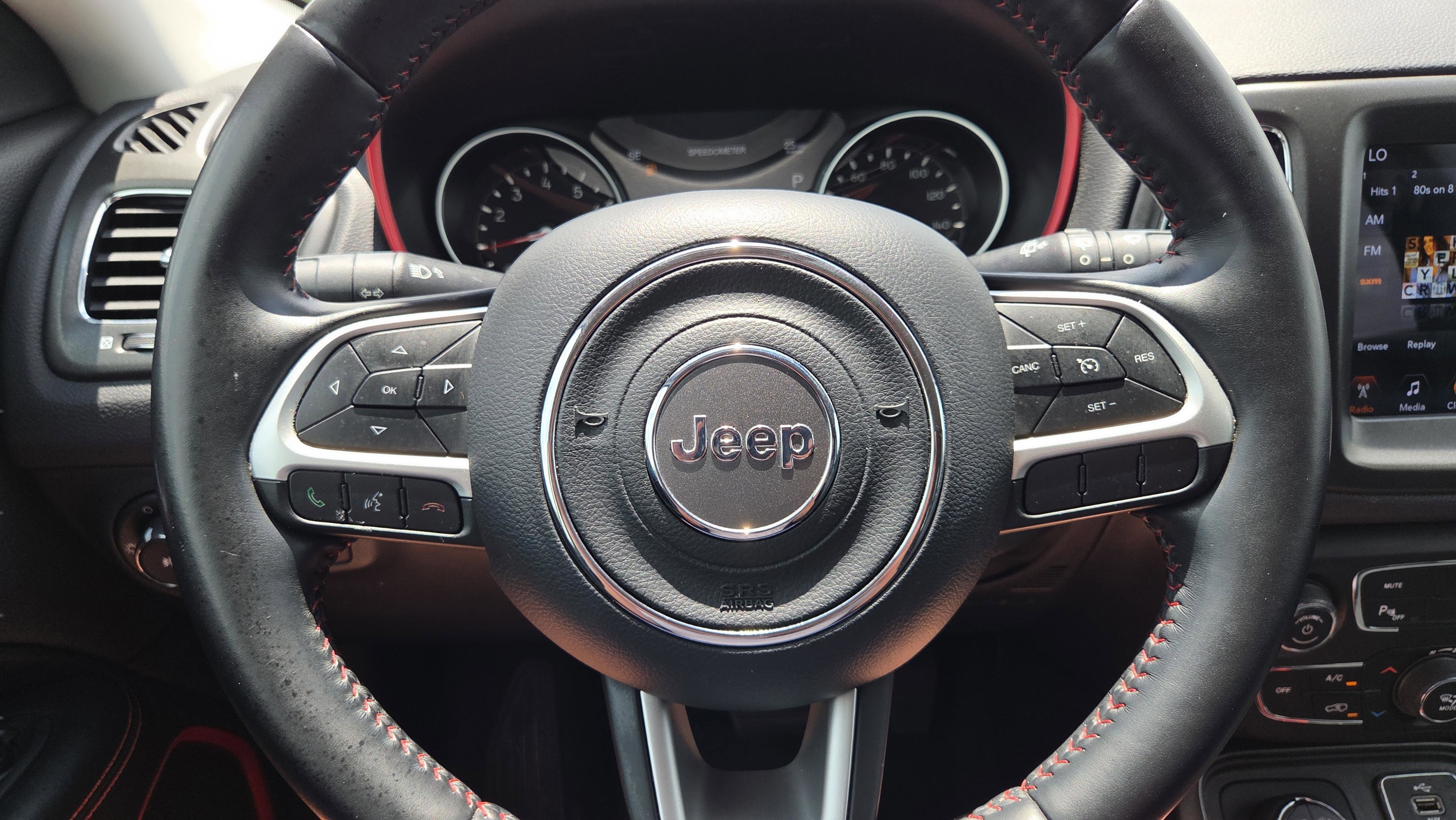 Used 2018 Jeep Compass Trailhawk w/ Leather Interior Group AWD/4WD image 30
