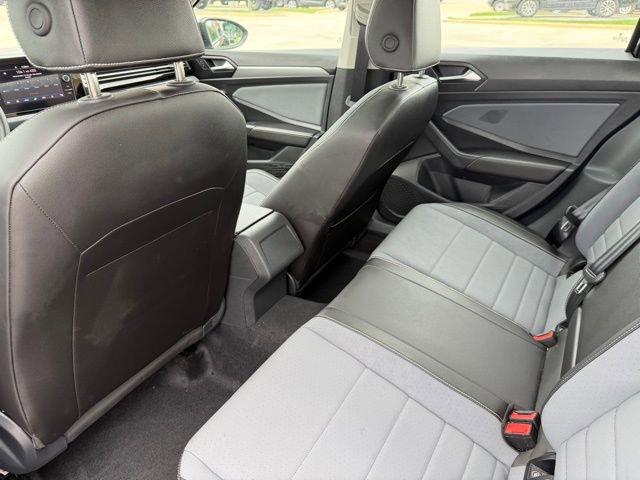 Used 2025 Volkswagen Jetta SE image 21