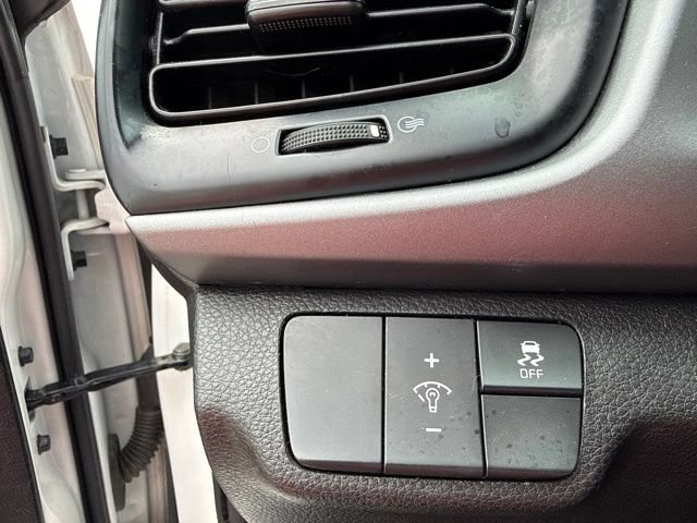 Used 2023 Kia Rio LX FWD image 16