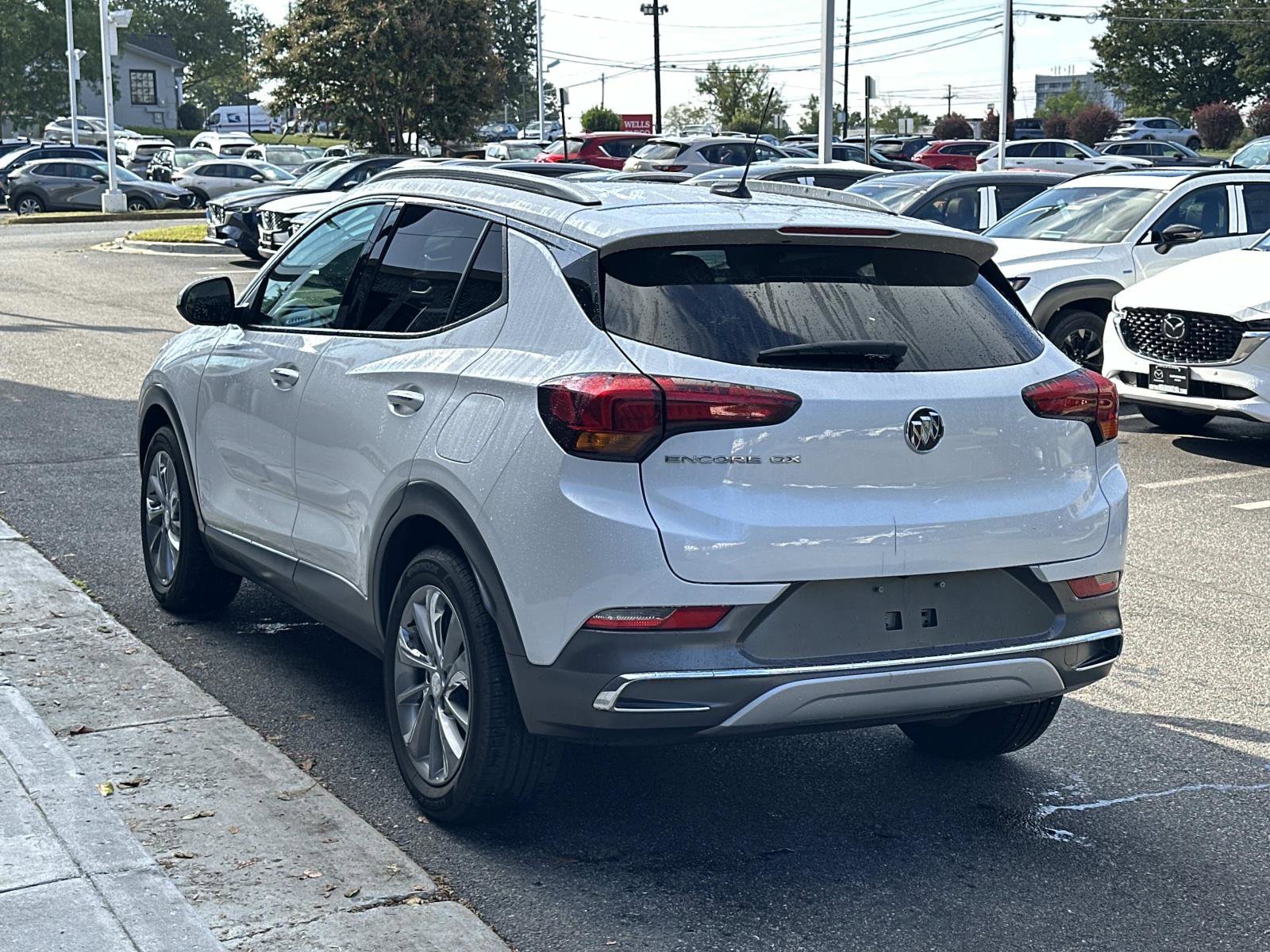 Used 2023 Buick Encore GX Essence w/ Experience Buick Package image 6