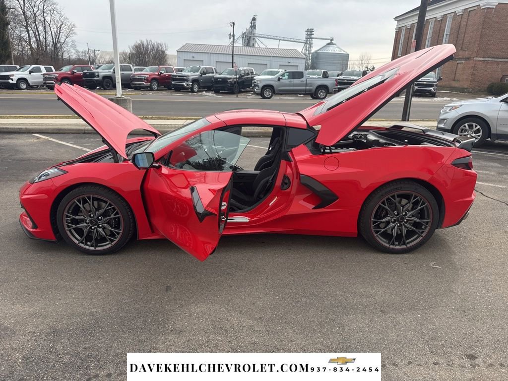 Used 2024 Chevrolet Corvette Stingray Coupe w/ Z51 Performance Package image 12