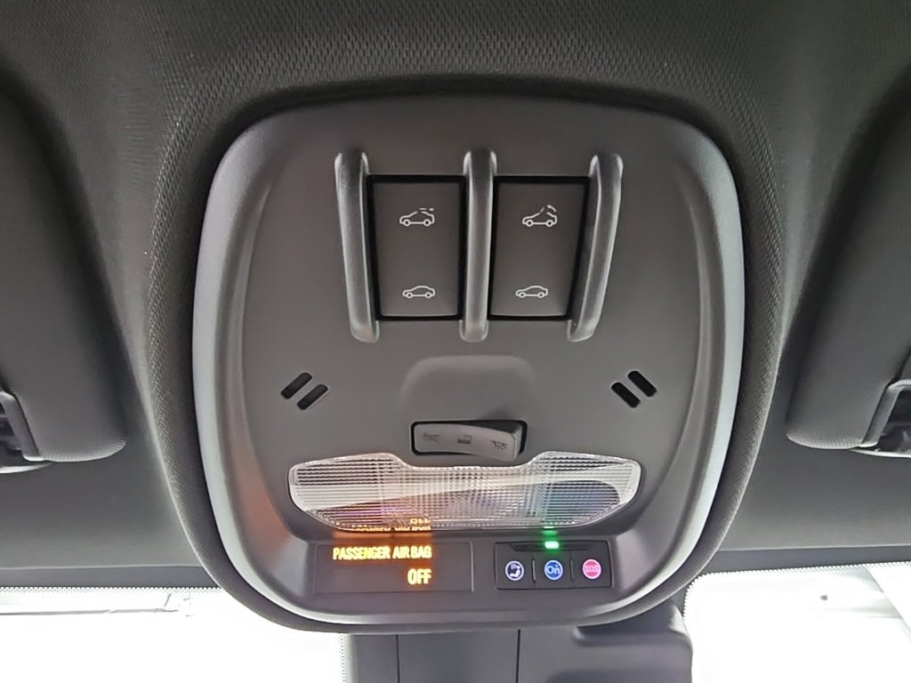 New 2025 Buick Envista Avenir image 21