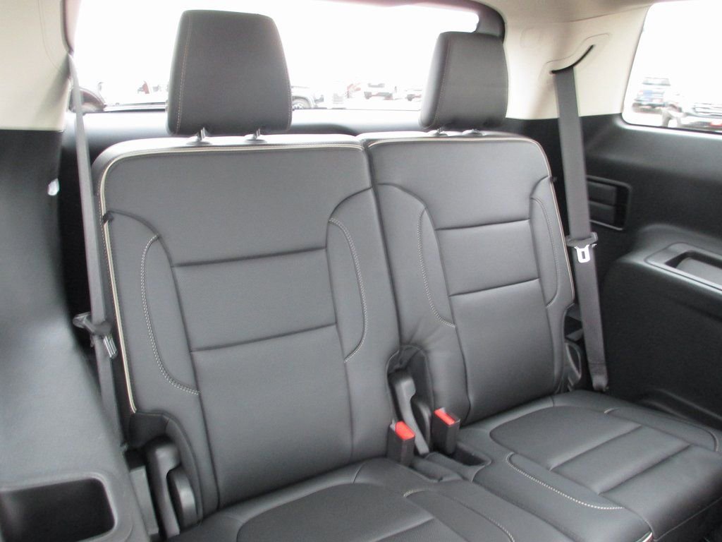 Used 2022 GMC Acadia Denali w/ Denali Ultimate Package image 24