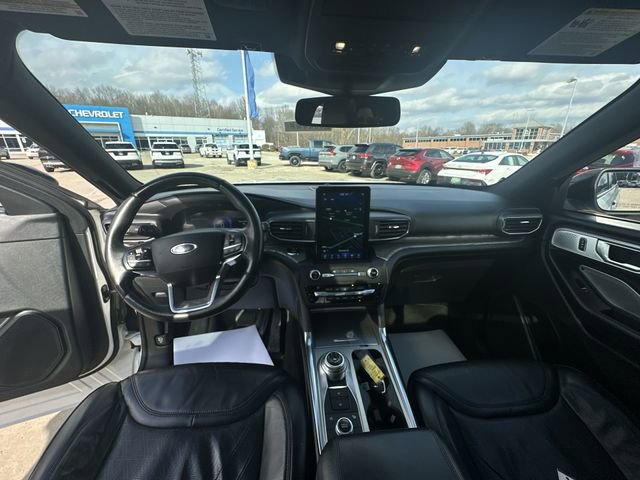 Used 2020 Ford Explorer Platinum w/ Premium Technology Package image 22