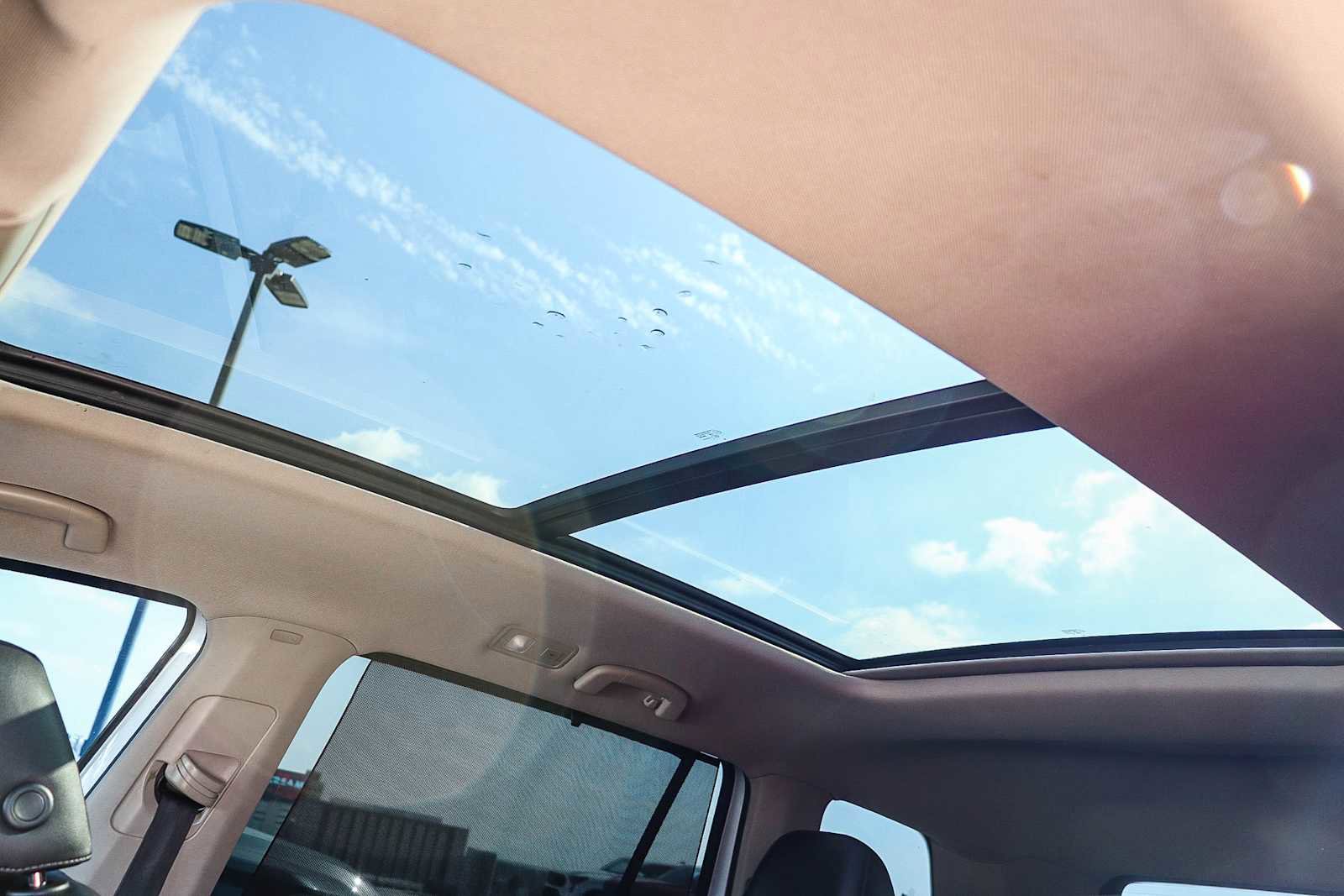 Used 2019 Volkswagen Atlas SEL image 28