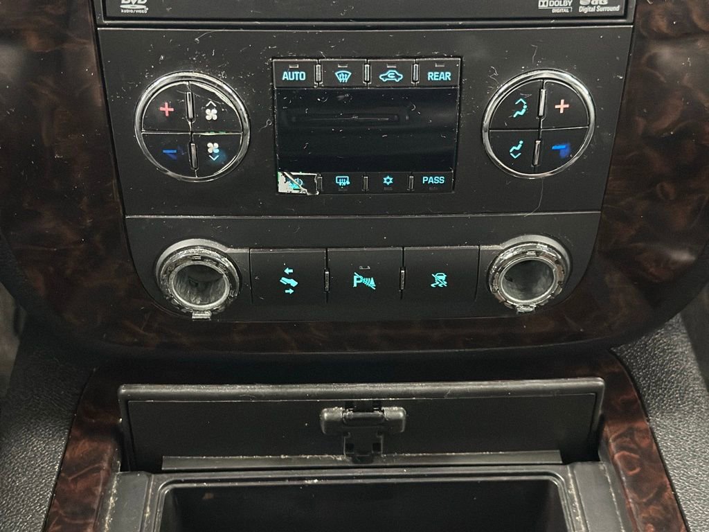 Used 2011 GMC Yukon XL Denali image 21