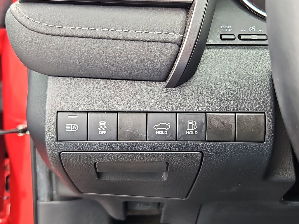 Used 2019 Toyota Camry XSE image 15