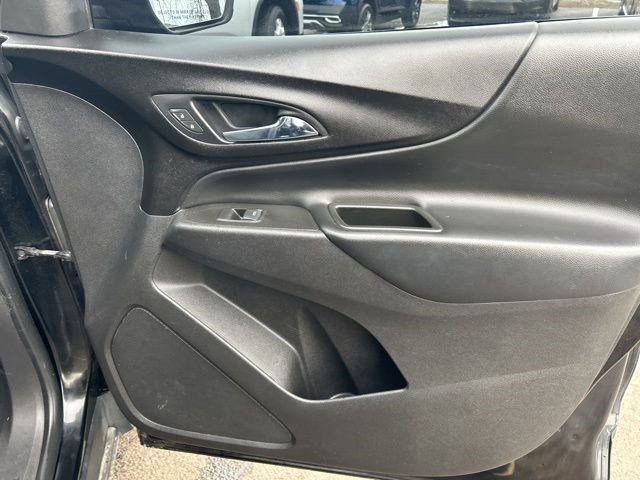 Used 2020 Chevrolet Equinox LT image 41