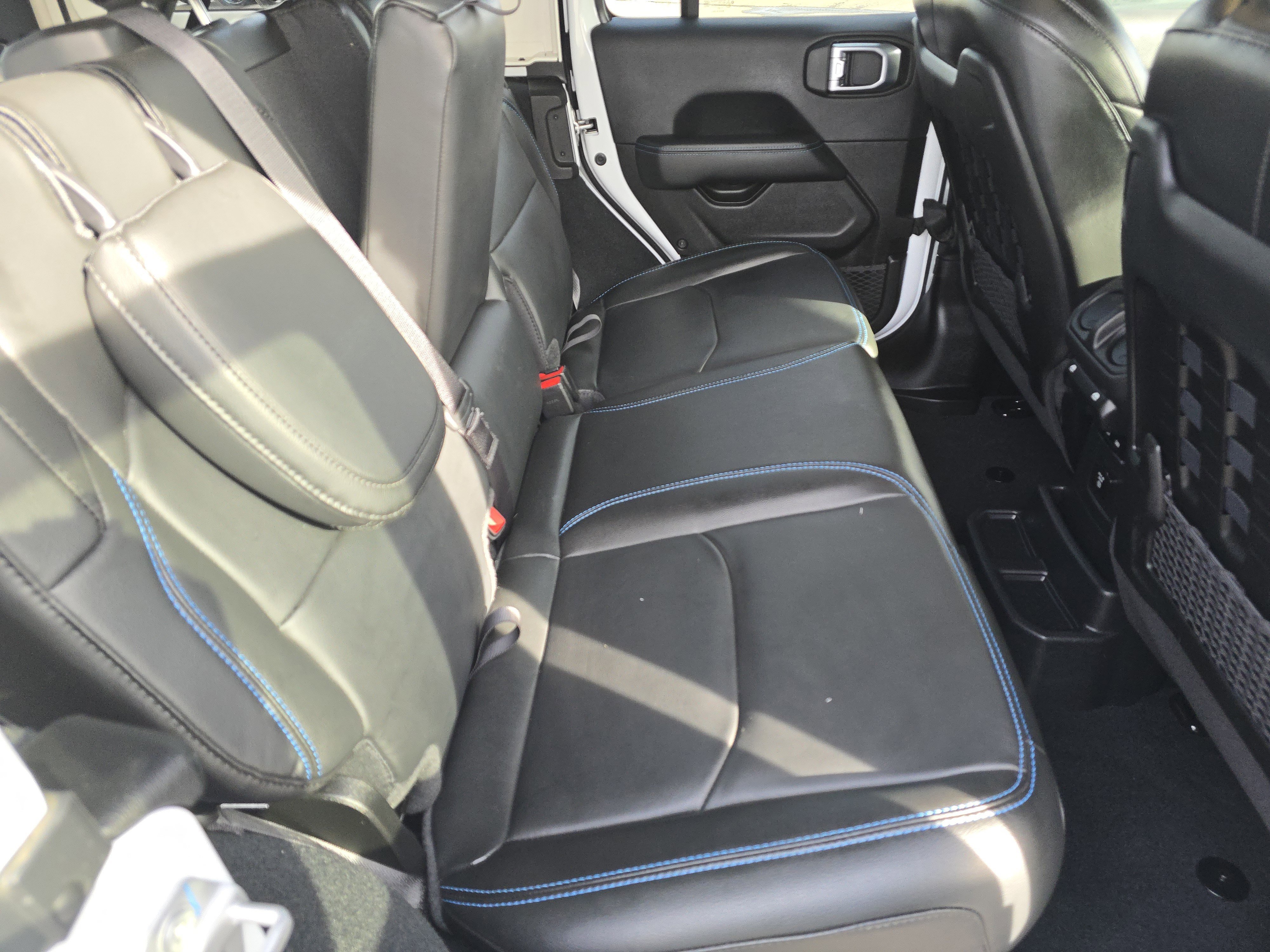 Used 2022 Jeep Wrangler Unlimited Rubicon 4xe w/ Cold Weather Group image 26