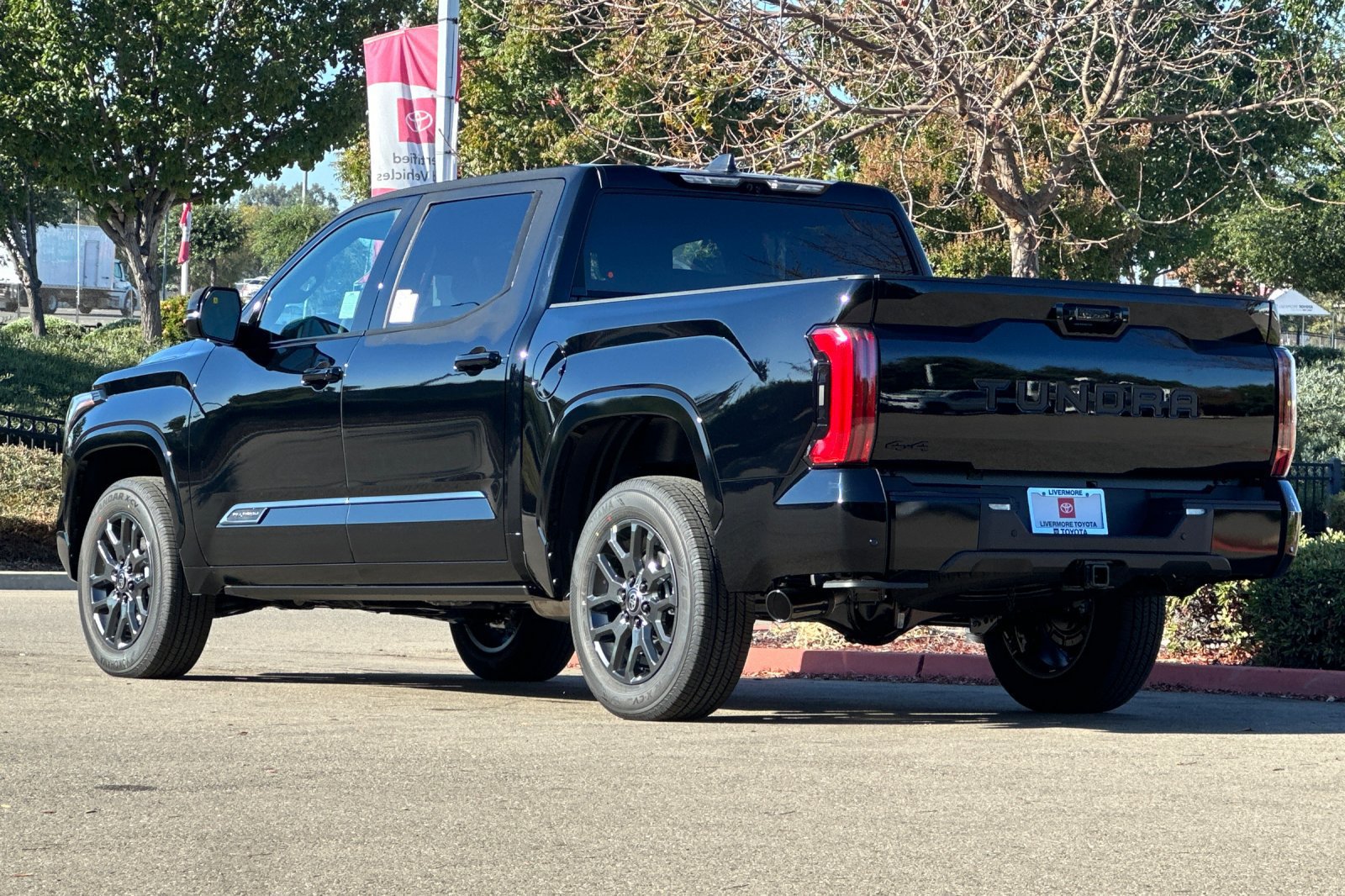 New 2026 Toyota Tundra Platinum AWD/4WD image 6