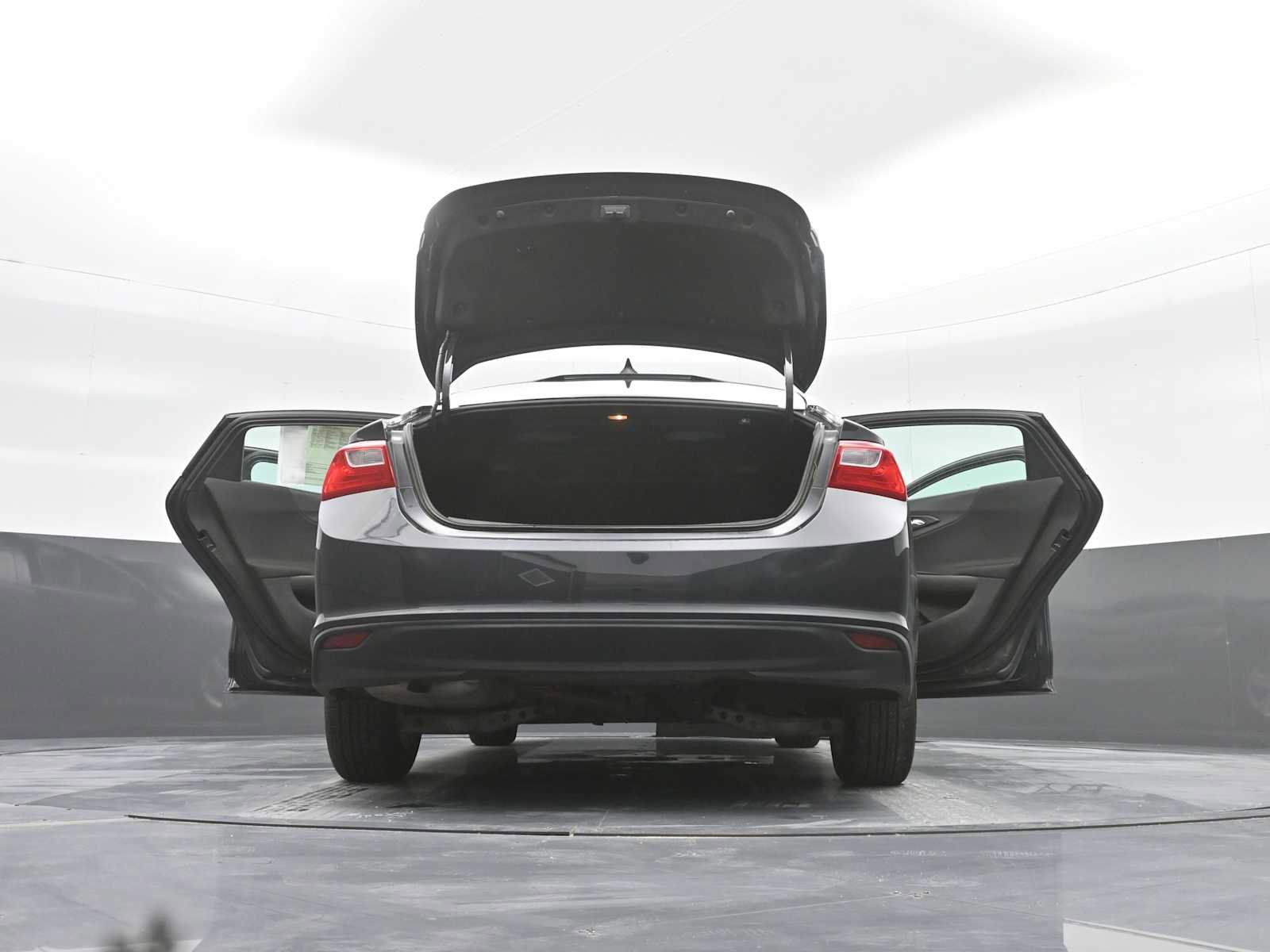 Used 2023 Chevrolet Malibu LT image 41