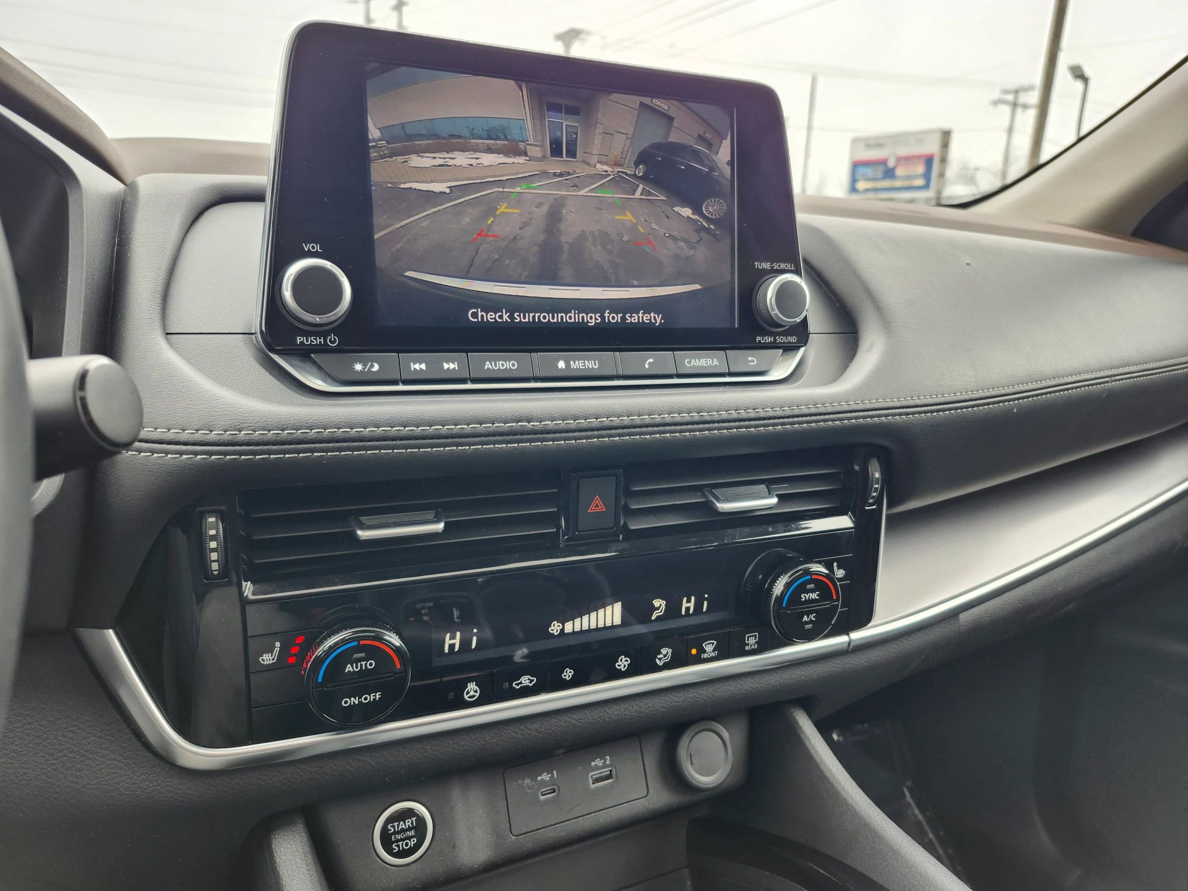 Used 2022 Nissan Rogue SV w/ SV Premium Package image 21