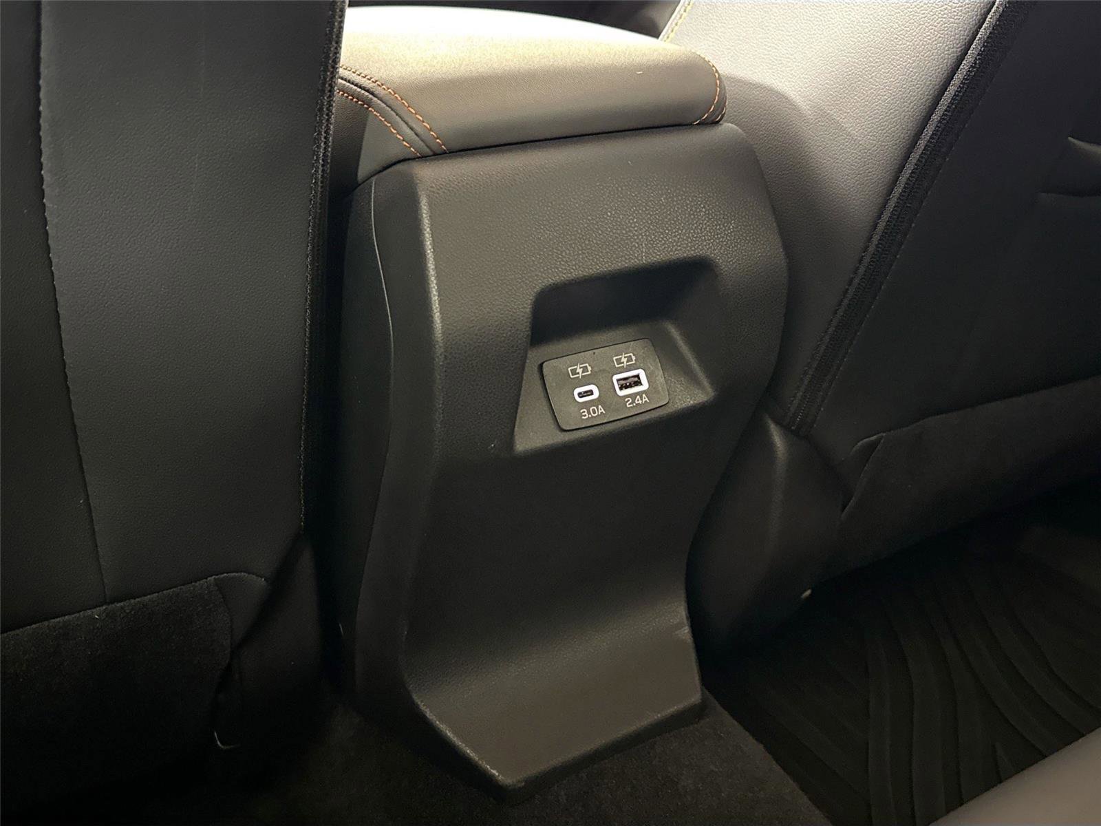 Used 2024 Subaru Crosstrek 2.5i Limited w/ Crosstrek Mirror Package image 35